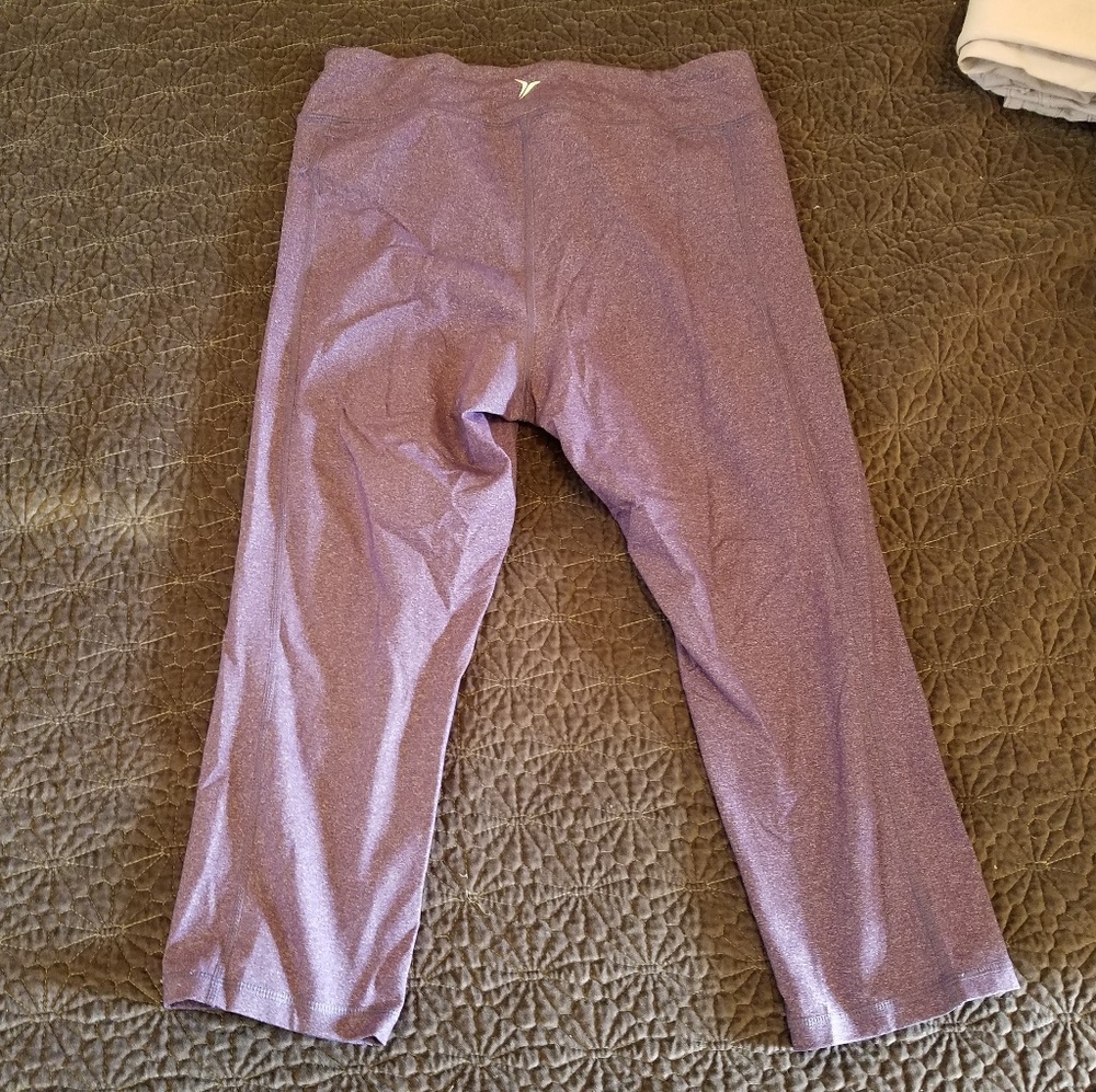 Heather purple workout capris
